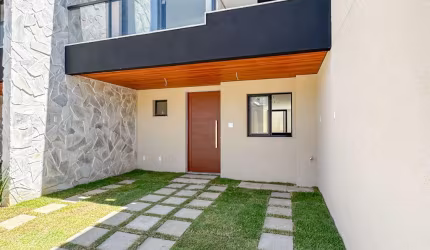 Casa Duplex 3 e 4 Qts / Suíte em vila Maraú, em Morada de Laranjeiras.