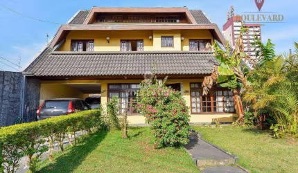 Casa com 3 dormitórios à venda, 332 m² por R$ 1.599.000,00 - Capão Raso - Curitiba/PR