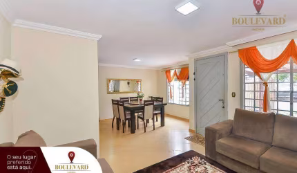 Sobrado de frente para a rua, com 3 dormitórios à venda, 120 m² por R$ 490.000 - Hauer - Curitiba/PR
