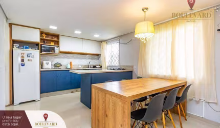 Sobrado de esquina com 3 dormitórios à venda, 98 m² por R$ 579.000 - Uberaba - Curitiba/PR