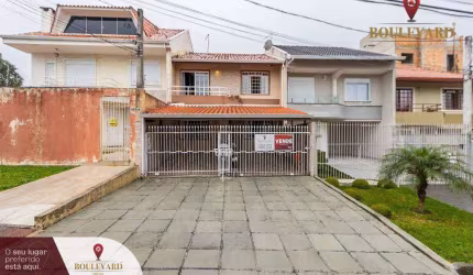 Sobrado semi-mobiliado de rua com 3 dormitórios à venda, 116 m² por R$ 490.000 - Cajuru - Curitiba/PR