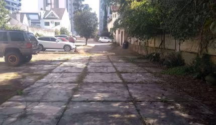 Cristo Rei,Terreno ZR4, composto de dois lotes, totalizando 5.380m² , Sendo 45m de testada, Curitib