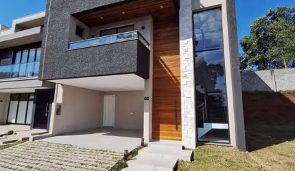 Pilarzinho, Condomínio Bosques do Tanguá, 166m²privativos, 3 suítes, churrasqueira e um amplo terra