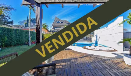 Jardim Social, casa 648m², com guarita, 4 quartos sendo 3 suítes, 3 vagas, piscina, Curitiba, PR