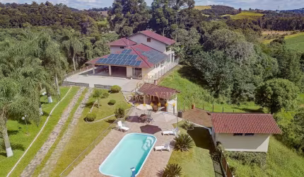 Campo Largo, chácara 58.950m² à 16km do Parque Barigui, poço artesiano, energia solar, piscina, lag