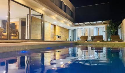 Santa Felicidade, Casa 470m² privativos, 3 à 4 Suítes, Mezanino, Ofurô, Piscina Aquecida, à venda,