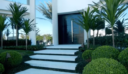 Jurerê Internacional, Florianópolis,Mansão com vista para o mar, 5 suítes, 7 vagas de garagens, à v
