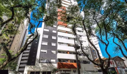 Batel,Cobertura duplex ,14º Andar, Desocupada, 3 Quartos, 1 Suíte, 3 vagas, 10 m² de DECK descobert