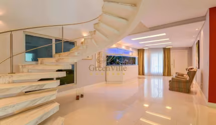 Bacacheri, casa 360m², 3 suites 2 salas, escritório, 5 banheiros, quintal 3 vagas.  Curitiba, PR