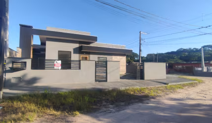 Vende se casa no BALNEÁRIO ITAPOÁ