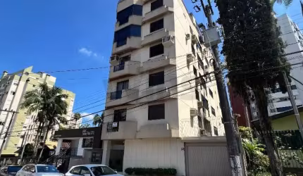 Amplo apartamento 3 dorm c/ suíte, 2 sacadas e vaga dupla de garagem