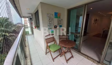 Apartamento em 2 quartos com suíte e vaga
