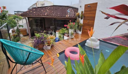 Cobertura Duplex com 5 quartos, sendo 2 suítes , 4 vagas e piscina para VENDA