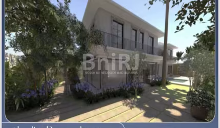 Exclusiva Casa Triplex no Condomínio Jardim Pernambuco - Leblon