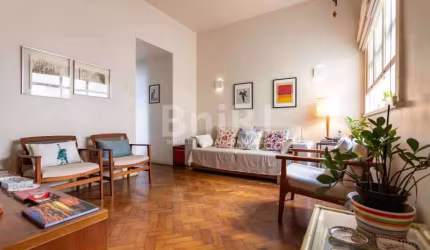 Apartamento com 3 quartos e 1 vaga em Botafogo, coladinho no Humaitá!