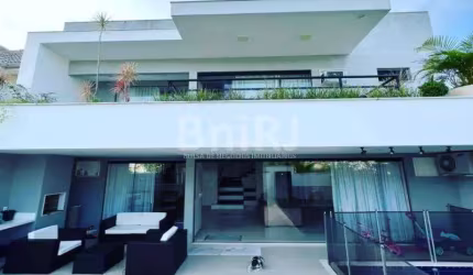 Casa em condomínio, 4 quartos, Rua Salomão Malina, 400m2, Vargem pequena, Rio de Janeiro, RJ