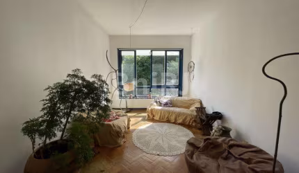 Excelente apartamento, de 78m2, à venda, na Rua Visconde da Graça, no Jardim Botânico