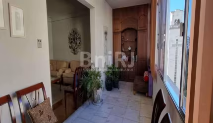 SENSACIONAL APARTAMENTO DE 214m2, 4 QUARTOS, 2 BANHEIRROS, VAGA, NO POSTO 5, COPACABANA-RIO DE JANEIRO-RJ