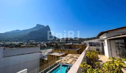 VENDO MARAVILHOSA COBERTURA DUPLEX COM PISCINA E CHURRASQUEIRA NO JARDIM OCEÂNICO COM 280m2, 2 VAGAS, 4 QUARTOS (2 SUITES) BARRA RIO DE JANEIRO - RJ