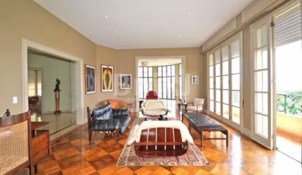 APARTAMENTO IMPECÁVEL - TODO REFORMADO