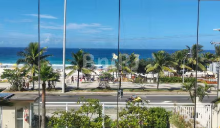 Excelente apartamento frontal mar na Avenida do Pepê!