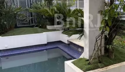 Excelente! Localização privilegiada com vista para verde e Cristo Redentor.