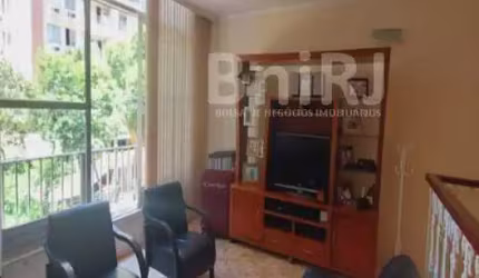 Casa de dois andares, 204m², 3 quartos, por R$790.000,00 - Tijuca - Rio de Janeiro/RJ