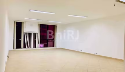 GLORIA - Excelente Sala com 39 m² no Mirante do Rio