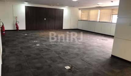 Salão comercial em prédio de alto padrão com vista para Corcovado