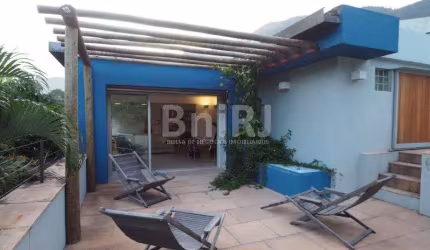 Casa condomínio da Pacheco Leão