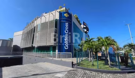 Avenida Armando Lombardi- prédio 4.230 m2 ( térreo/2 andares/cobertura)
