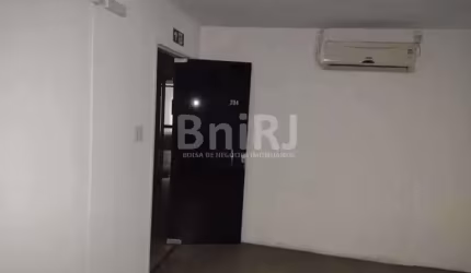 EXCELENTE ANDAR  COMERCIAL  PRÓXIMO AO FÓRUM