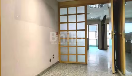 EDIFÍCIO AVENIDA CENTRAL - Excelente conjunto de 2 salas, com 66 m²