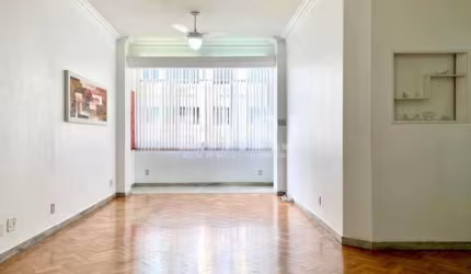 CATETE - Confortável apto de 123 m², com 3 quartos e vaga escriturada