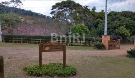1 Lote no condomínio Vale das Cerejeiras