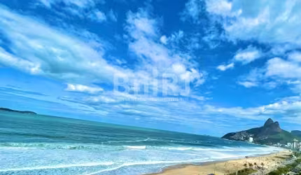 Apartamento Frontal Mar em Ipanema