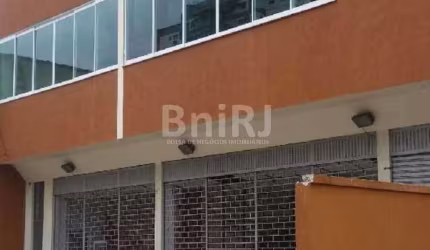 PREDIO COMERCIAL TODO REFORMADO
