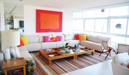 Apartamento todo reformado frontal mar