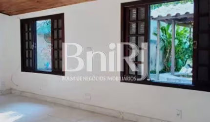 ALUGO CASA NA MELHOR RUA DE SÃO CONRADO
