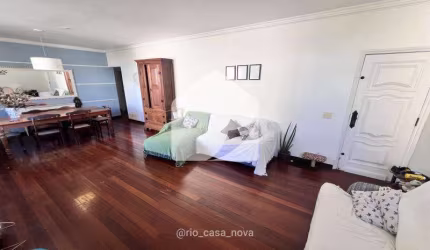 Laranjeiras: espaço, luz natural e excelente localização!
