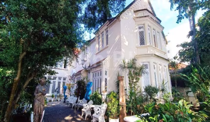 URCA - CASARÃO FRONTAL MAR EM DOIS LOTES, EM OTIMO ESTADO, 4 SUITES, 3 VAGAS