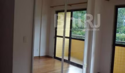 EXCELENTE APARTAMENTO EM ÓTIMA LOCALIZAÇÃO NO ALTO TERESÓPOLIS PRÓXIMO A FACULDADE 2 VAGAS