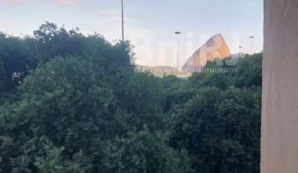 apartamento luxoso amplo em frente a praia Flamengo
