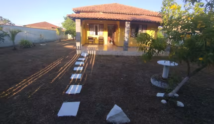 Vende se casa em Saquarema bairro Vilatur próx a lagoa doce.