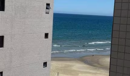 Conforto e Beleza: Apartamento com Vista Deslumbrante para o Mar