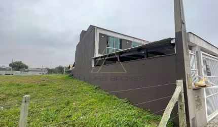 Sobrado a venda no centro de Baln Piçarras a 700 metros da praia!