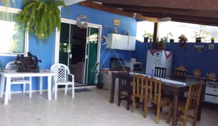 Sobrado para venda no centro de Balneário Piçarras SC.