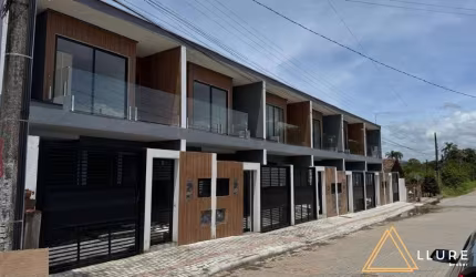 Casa a venda no Bairro Centro em Balneário Piçarras-SC