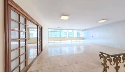 Hoomes vende apartamento em Copacabana, localizado na Rua Domingos Ferreira, Posto 4, próximo ao metrô, praia e comércios