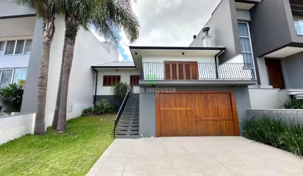 Casa de alto padrão em condomínio na Hípica, Porto Alegre-RS: 3 quartos, 1 suíte, 1 sala, 3 banheiros, 2 vagas, 188 m².